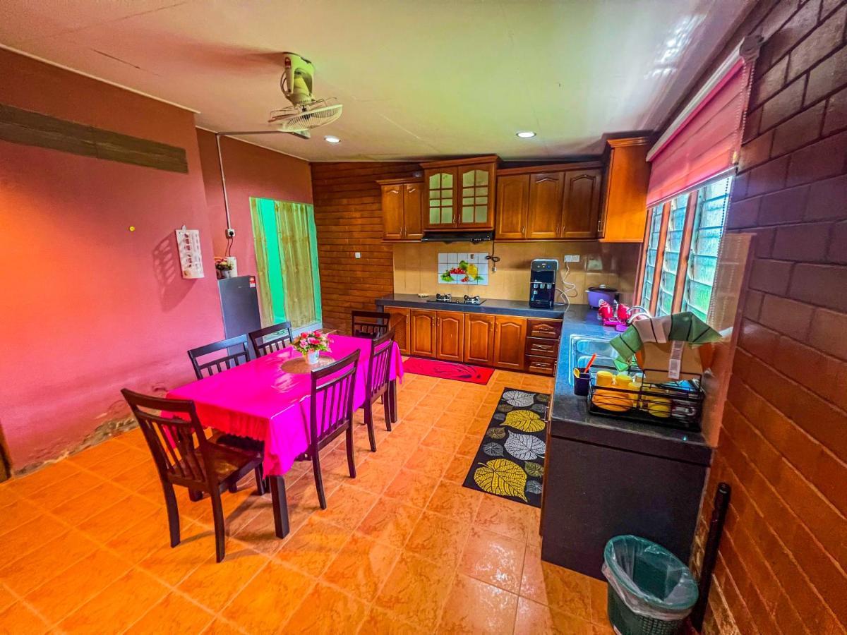 Nail Guest House Kuala Besut Kampong Nail エクステリア 写真