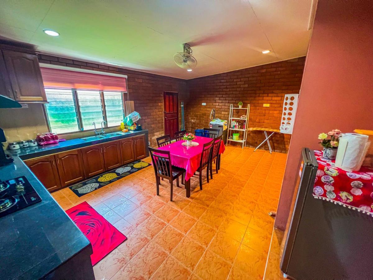 Nail Guest House Kuala Besut Kampong Nail エクステリア 写真